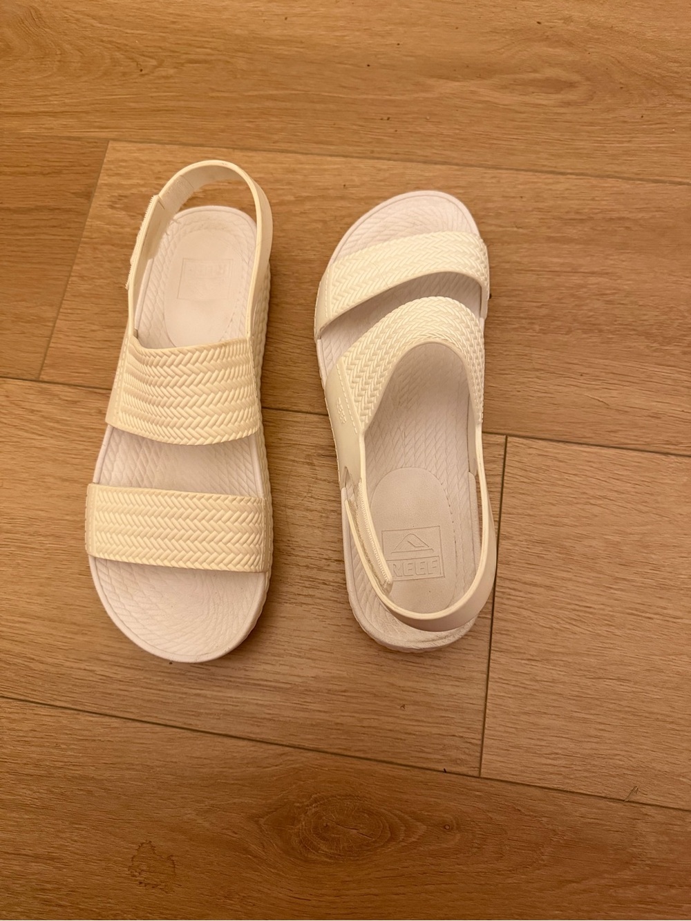 Reef Women's Cream Woven Slingback Sandals